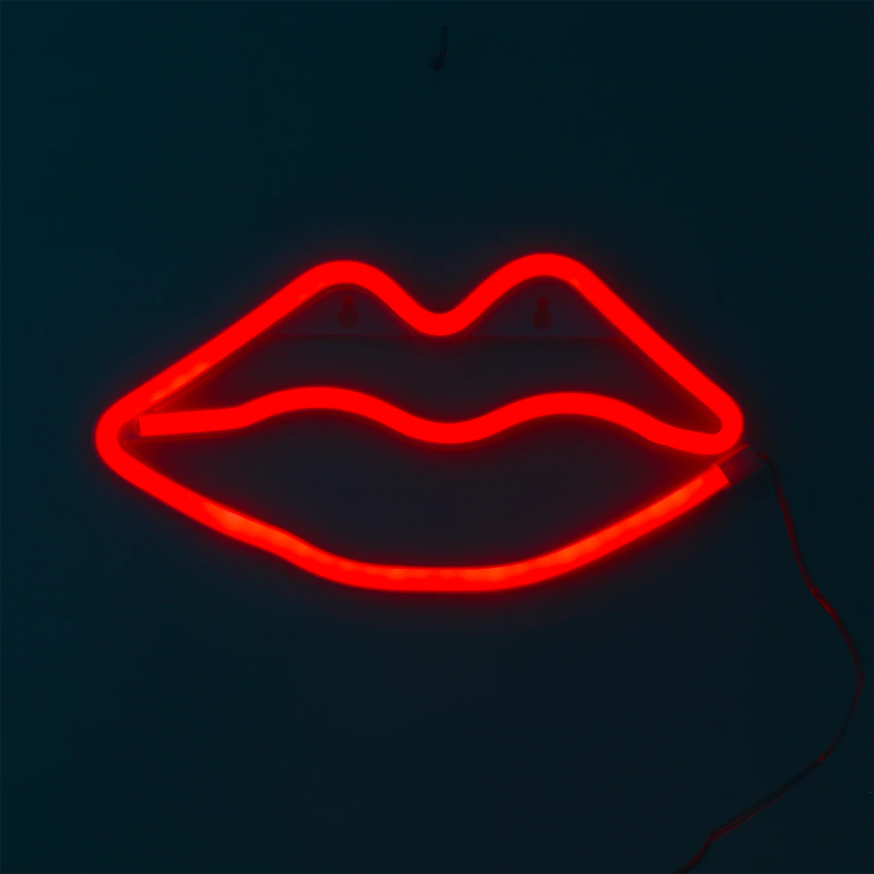 BISOUS - Image 2