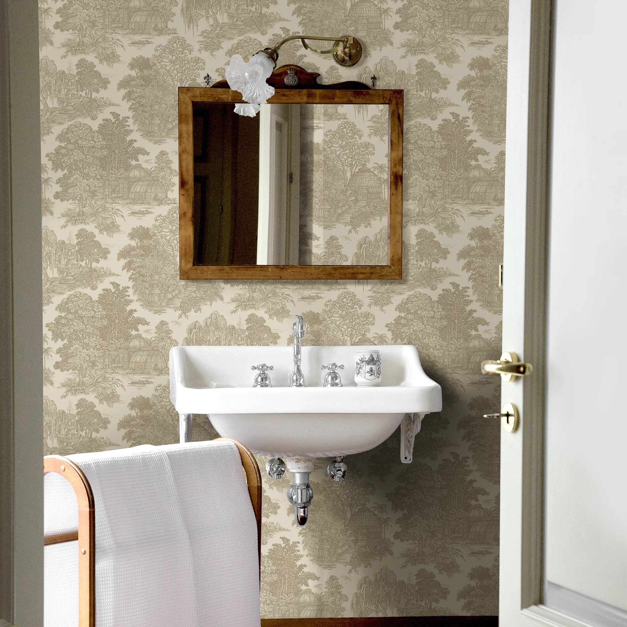 BLENHEIM - Image 2