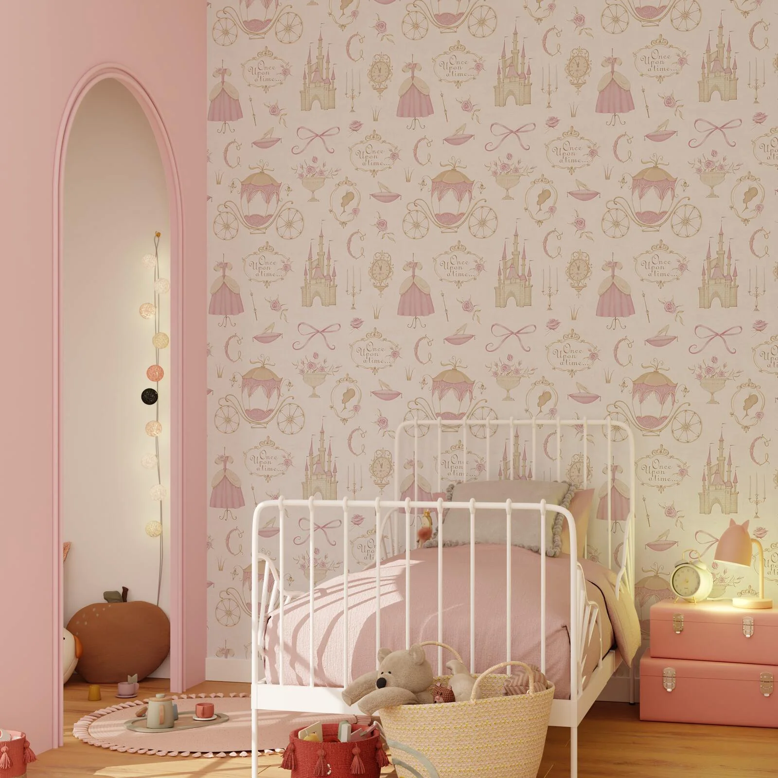 ROSALY LAND - Image 3